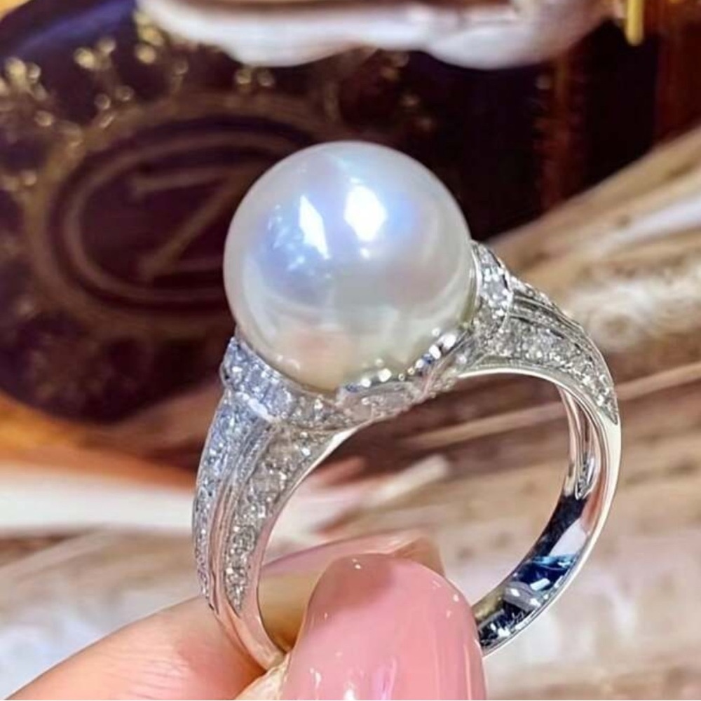 SILVER WEDDING RING - Picture 5 of 9
